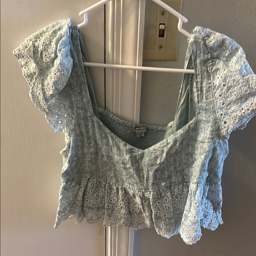 American Eagle Outfitters Blue and Green Flutter Sleeve Crop Top